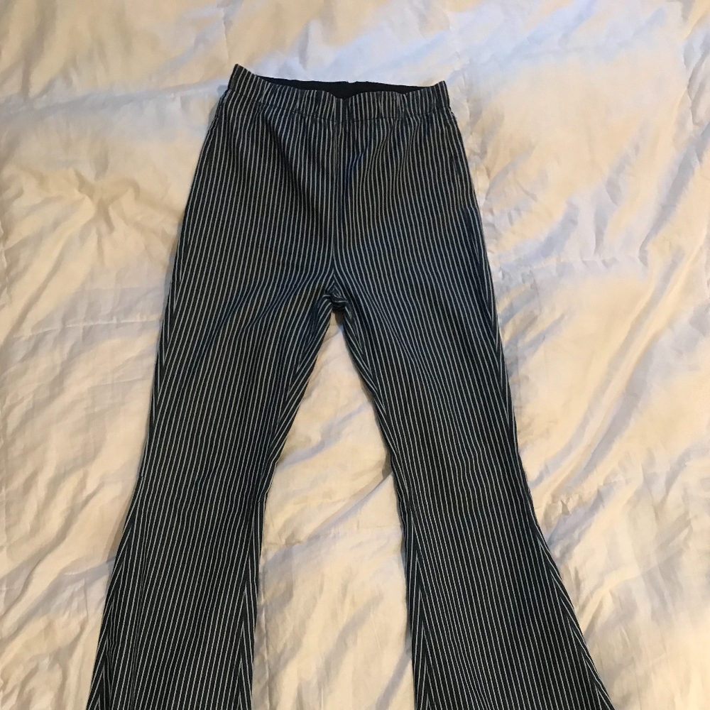 pants - Picture 2 of 3